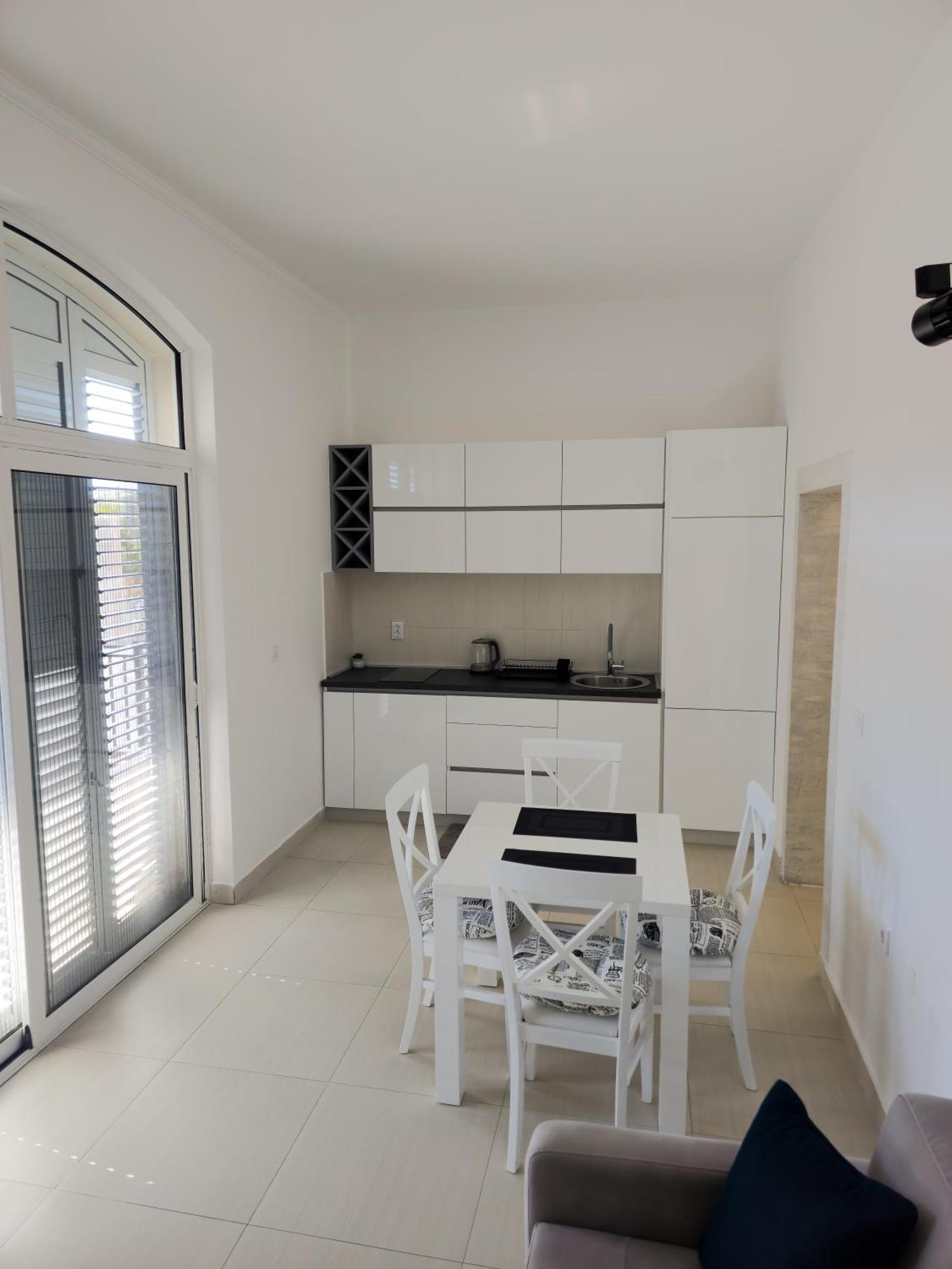 Boulevard Apartments Cattaro Esterno foto