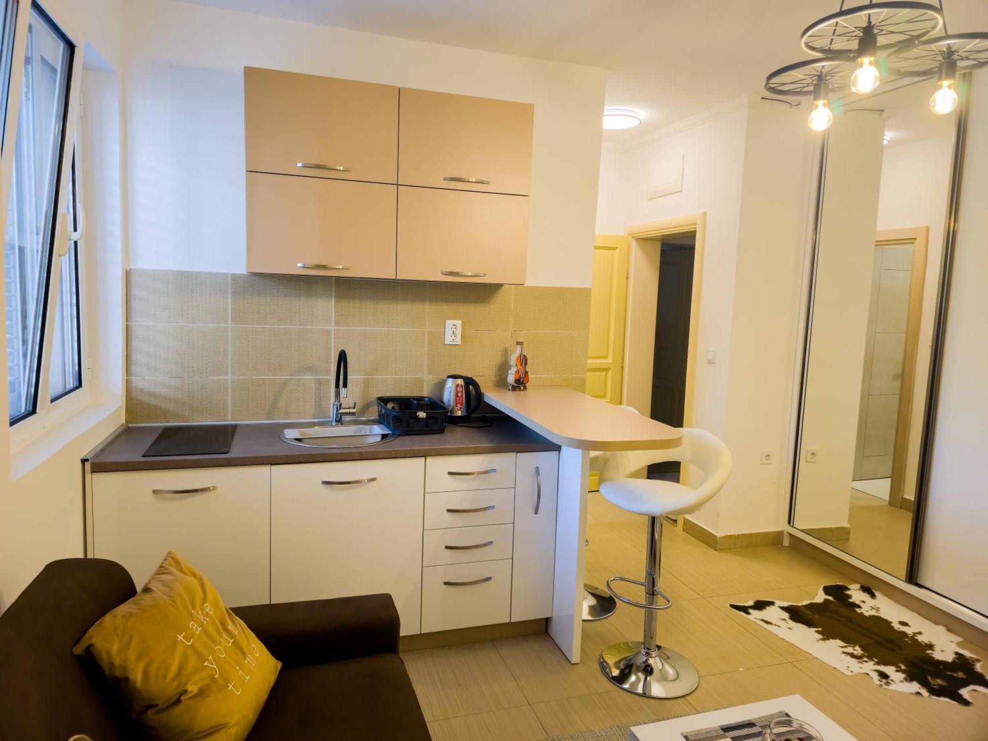 Boulevard Apartments Cattaro Esterno foto